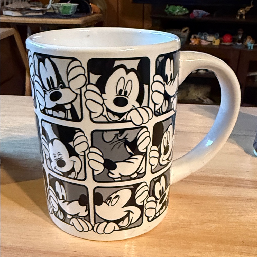 Disney Mickey and Goofy Grid Black and White Character Mug